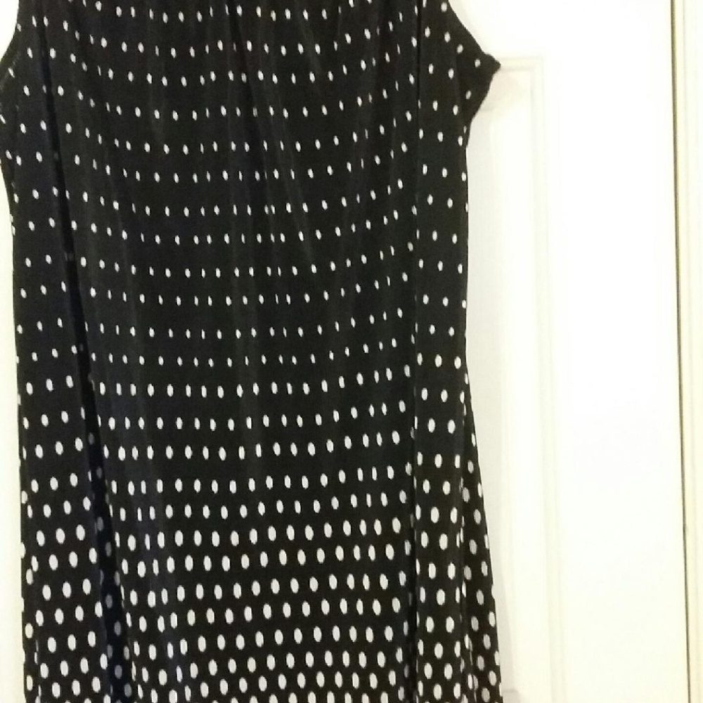 Dress - Picture 7 of 7